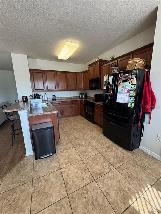 For Rent: $2,500 (4 beds, 3 baths, 1782 Square Feet)