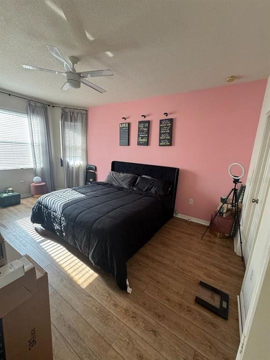 For Rent: $2,500 (4 beds, 3 baths, 1782 Square Feet)