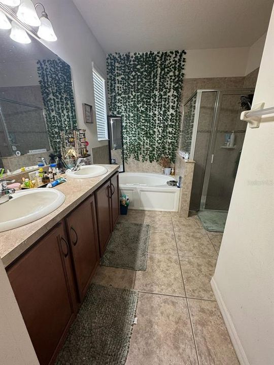 For Rent: $2,500 (4 beds, 3 baths, 1782 Square Feet)