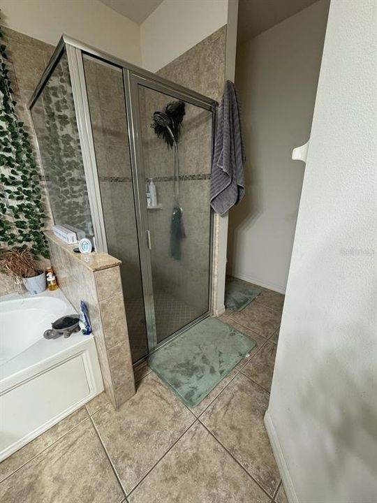 For Rent: $2,500 (4 beds, 3 baths, 1782 Square Feet)