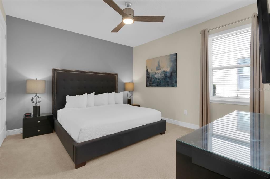 For Rent: $4,000 (6 beds, 6 baths, 2831 Square Feet)