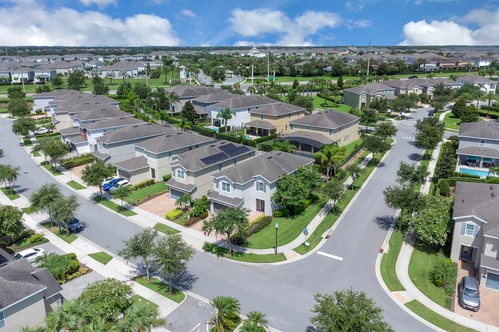 For Rent: $4,000 (6 beds, 6 baths, 2831 Square Feet)