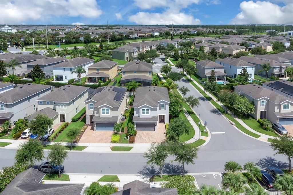 For Rent: $4,000 (6 beds, 6 baths, 2831 Square Feet)