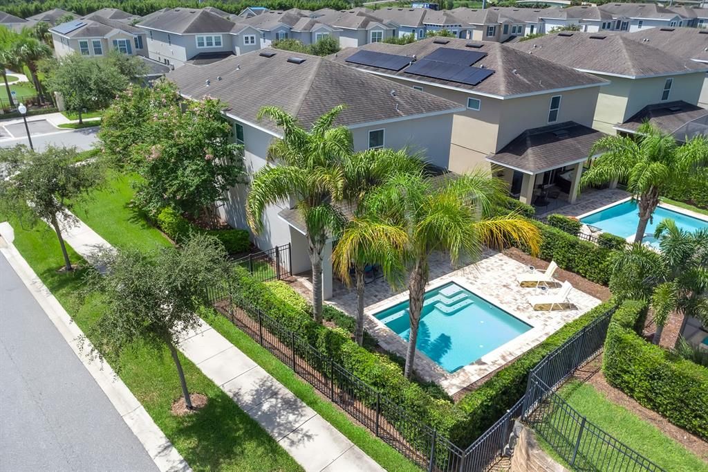 For Rent: $4,000 (6 beds, 6 baths, 2831 Square Feet)