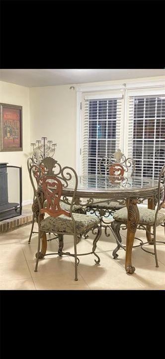 На продажу: $590,000 (3 спален, 2 ванн, 1398 Квадратных фут)