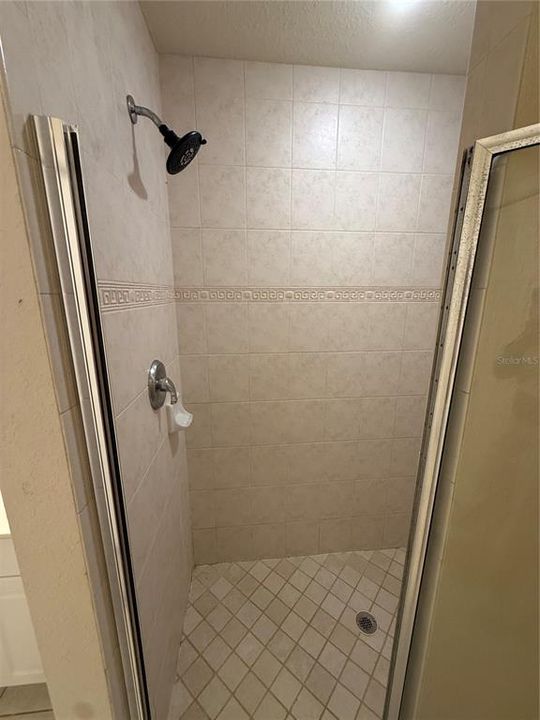 For Rent: $2,300 (3 beds, 2 baths, 1646 Square Feet)