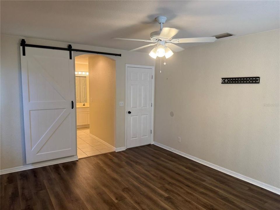 For Rent: $2,300 (3 beds, 2 baths, 1646 Square Feet)