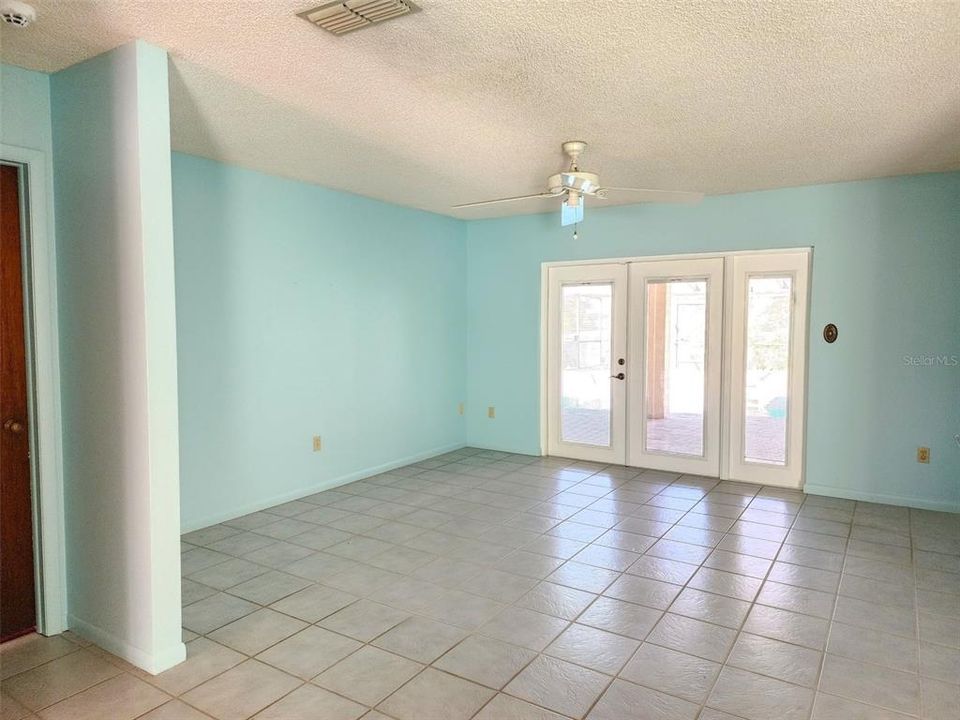 For Sale: $460,000 (4 beds, 2 baths, 2210 Square Feet)