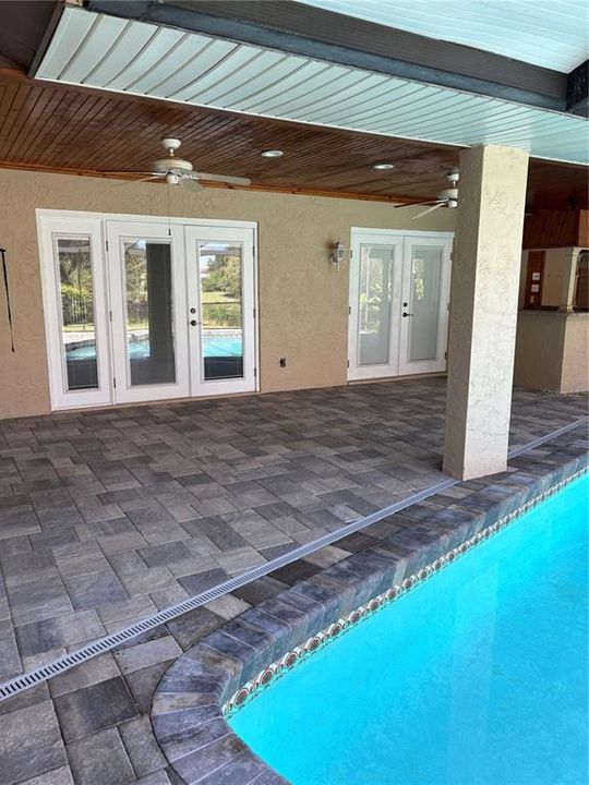 For Sale: $460,000 (4 beds, 2 baths, 2210 Square Feet)