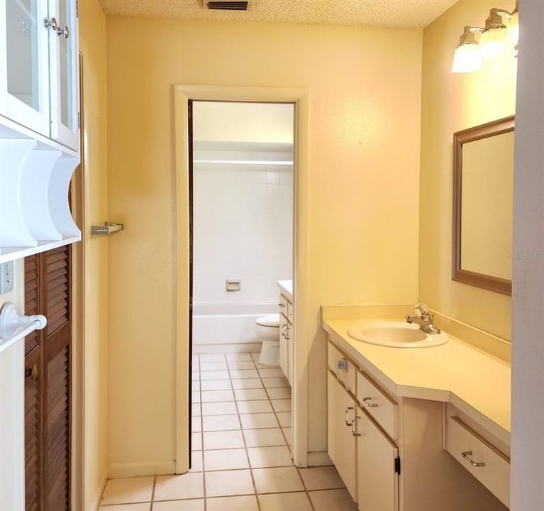 For Sale: $460,000 (4 beds, 2 baths, 2210 Square Feet)