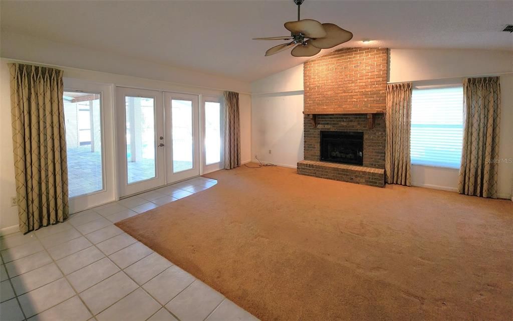 For Sale: $460,000 (4 beds, 2 baths, 2210 Square Feet)