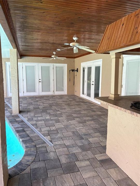 For Sale: $460,000 (4 beds, 2 baths, 2210 Square Feet)