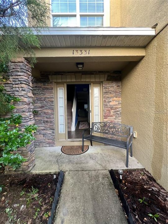 合同活跃: $310,000 (4 贝兹, 2 浴室, 2785 平方英尺)