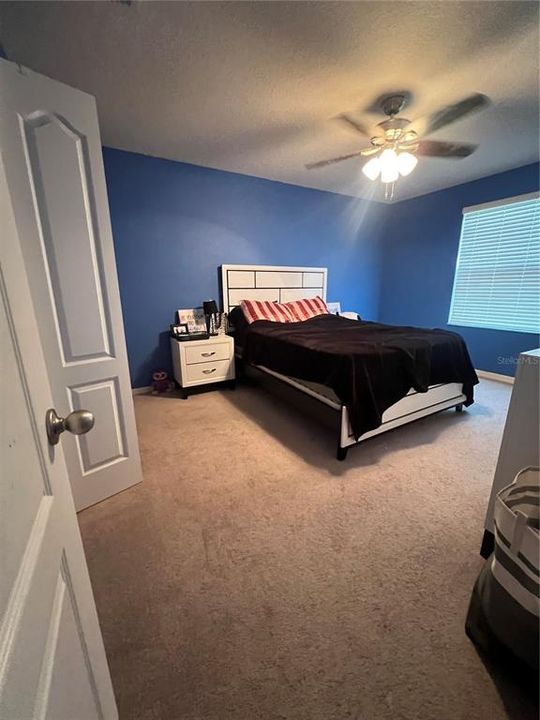 合同活跃: $310,000 (4 贝兹, 2 浴室, 2785 平方英尺)