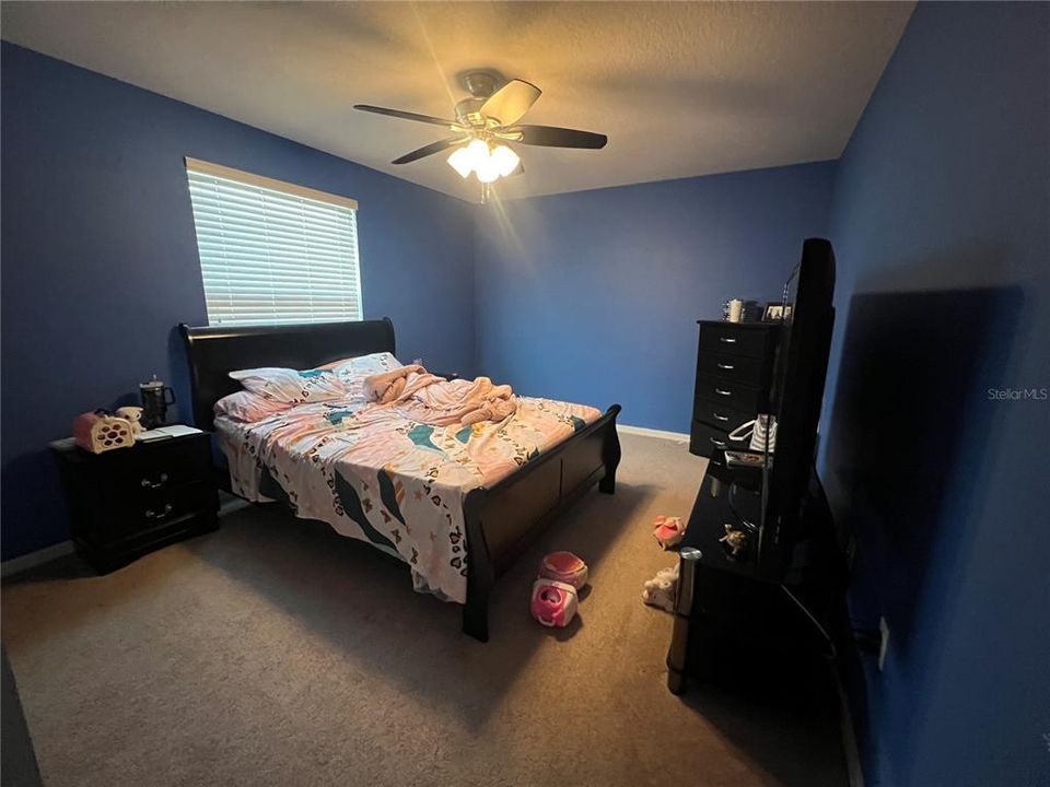 合同活跃: $310,000 (4 贝兹, 2 浴室, 2785 平方英尺)