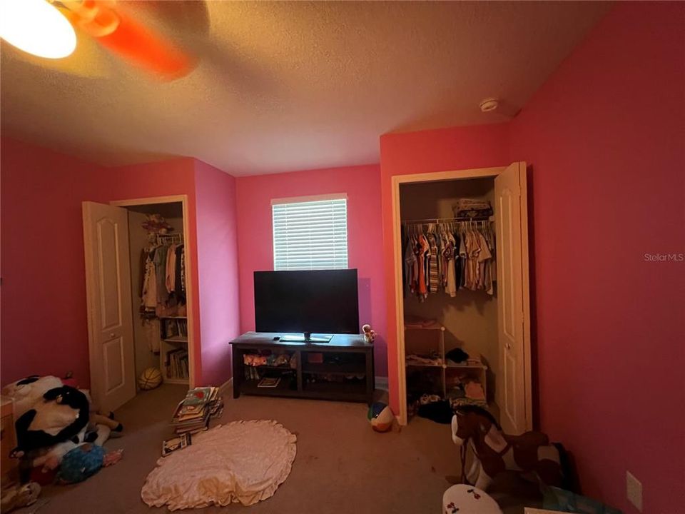 合同活跃: $310,000 (4 贝兹, 2 浴室, 2785 平方英尺)