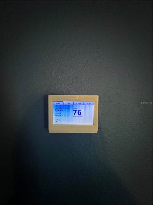 合同活跃: $310,000 (4 贝兹, 2 浴室, 2785 平方英尺)