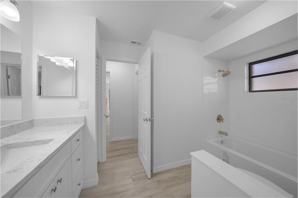 For Sale: $275,000 (2 beds, 2 baths, 1785 Square Feet)