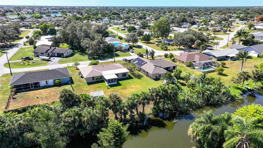 For Sale: $275,000 (2 beds, 2 baths, 1785 Square Feet)