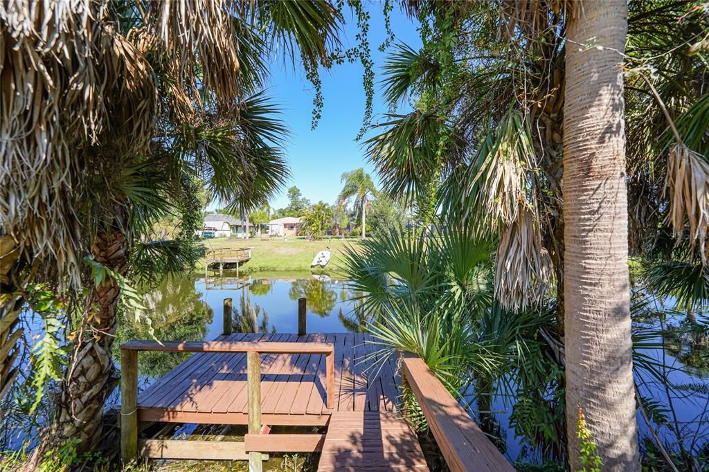 For Sale: $275,000 (2 beds, 2 baths, 1785 Square Feet)