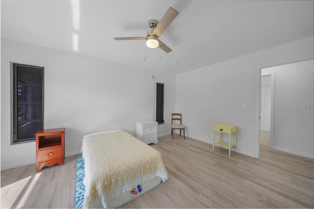 For Sale: $275,000 (2 beds, 2 baths, 1785 Square Feet)