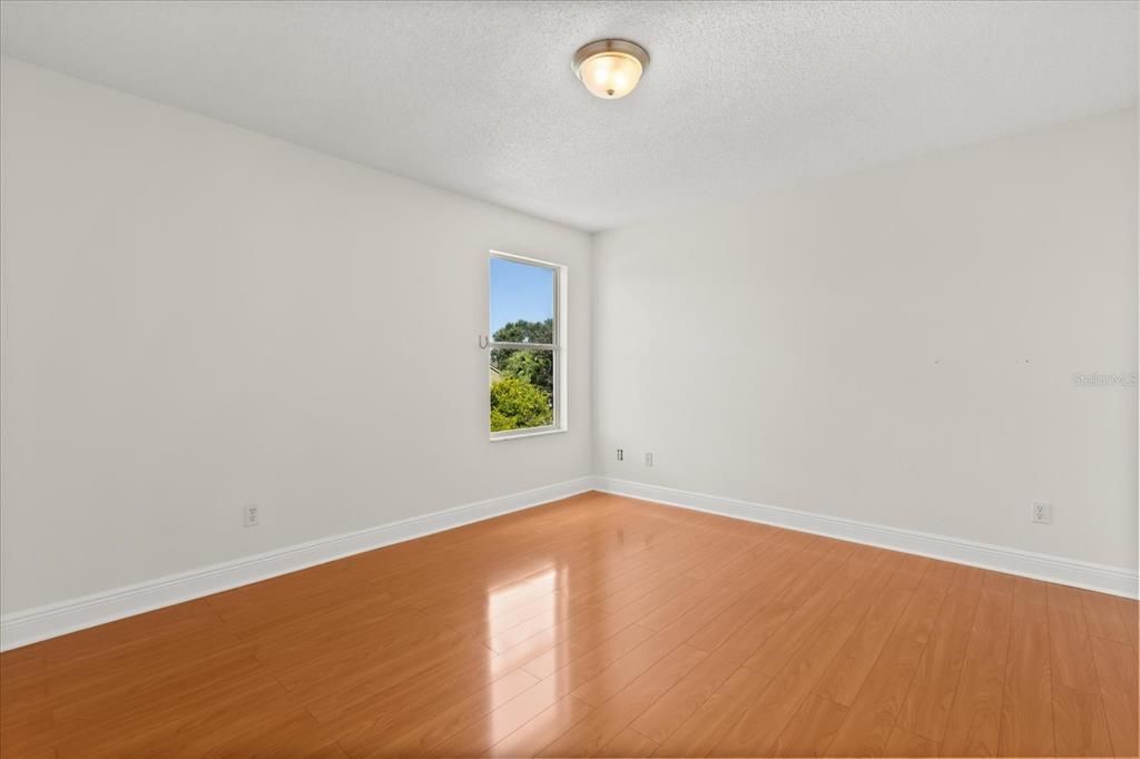 For Sale: $595,000 (6 beds, 4 baths, 3457 Square Feet)