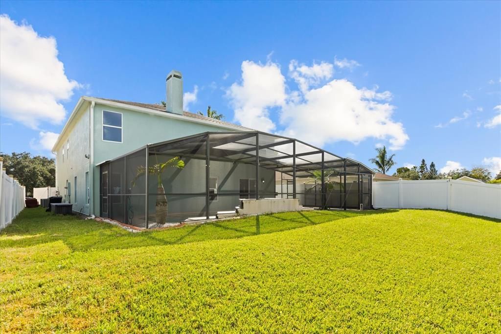 For Sale: $595,000 (6 beds, 4 baths, 3457 Square Feet)