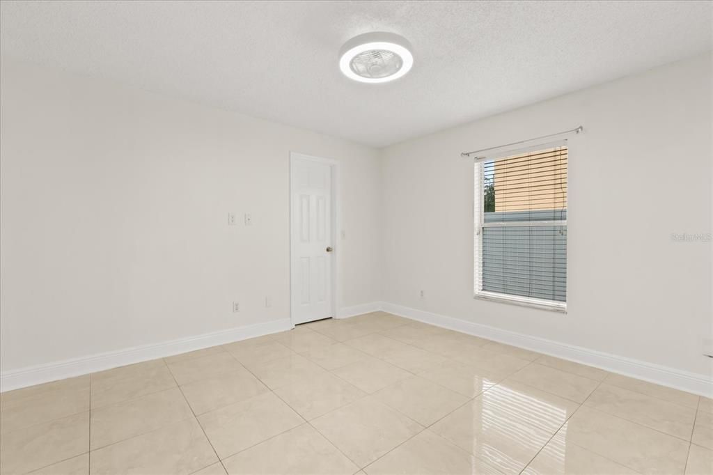 For Sale: $595,000 (6 beds, 4 baths, 3457 Square Feet)