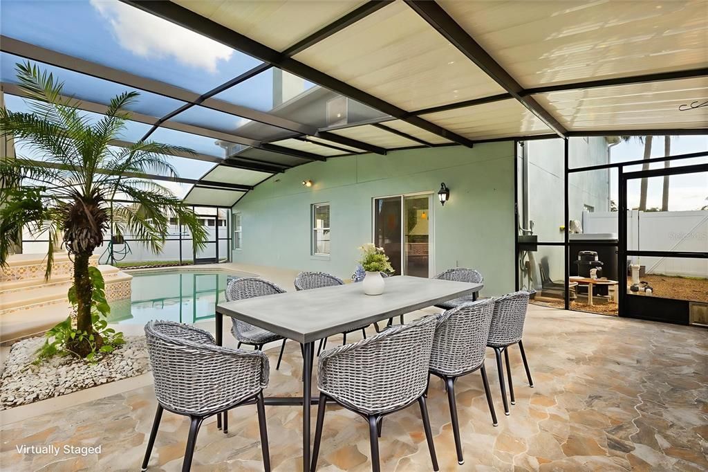 For Sale: $595,000 (6 beds, 4 baths, 3457 Square Feet)