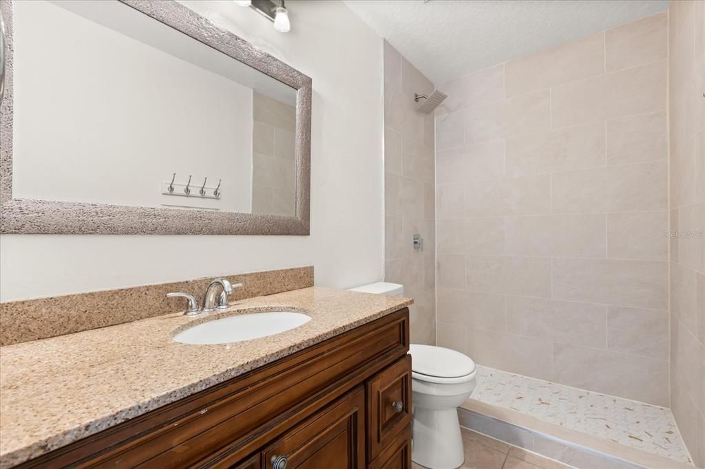 For Sale: $595,000 (6 beds, 4 baths, 3457 Square Feet)