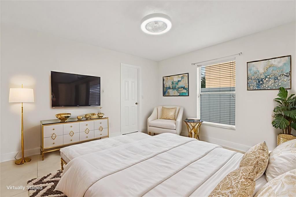 For Sale: $595,000 (6 beds, 4 baths, 3457 Square Feet)