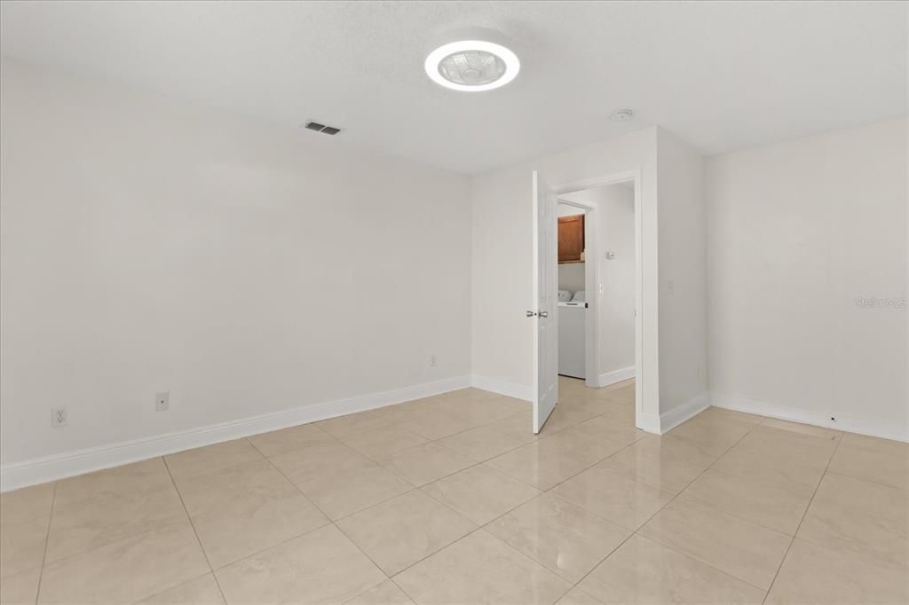 For Sale: $595,000 (6 beds, 4 baths, 3457 Square Feet)