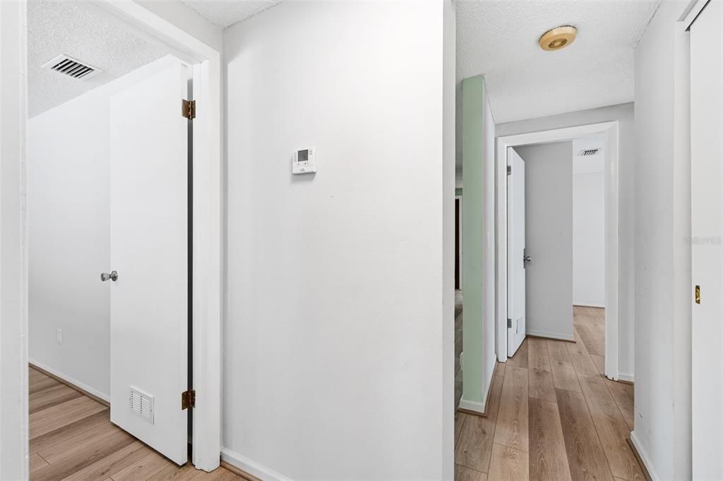 出租: $3,000 (3 贝兹, 2 浴室, 1559 平方英尺)