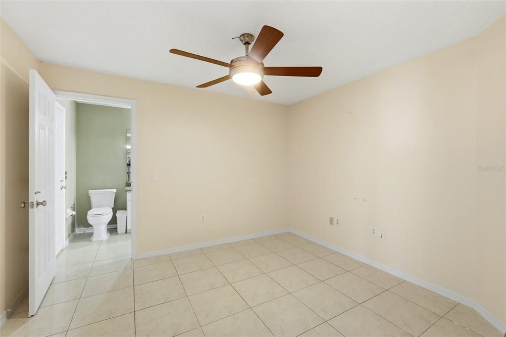 待售: $262,000 (3 贝兹, 2 浴室, 1435 平方英尺)