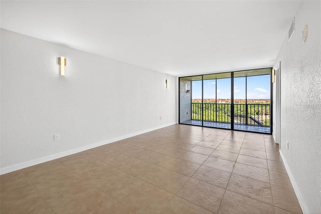 For Sale: $249,900 (2 beds, 2 baths, 960 Square Feet)