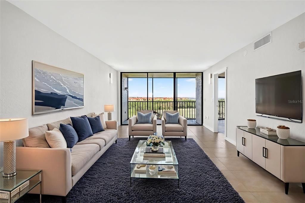 For Sale: $249,900 (2 beds, 2 baths, 960 Square Feet)