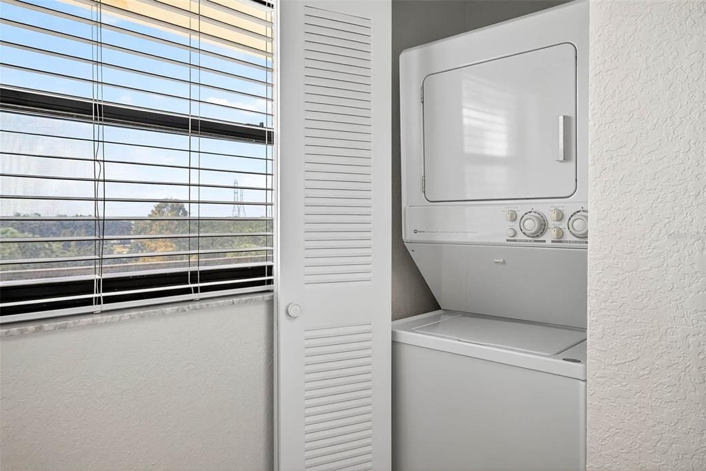 For Sale: $249,900 (2 beds, 2 baths, 960 Square Feet)