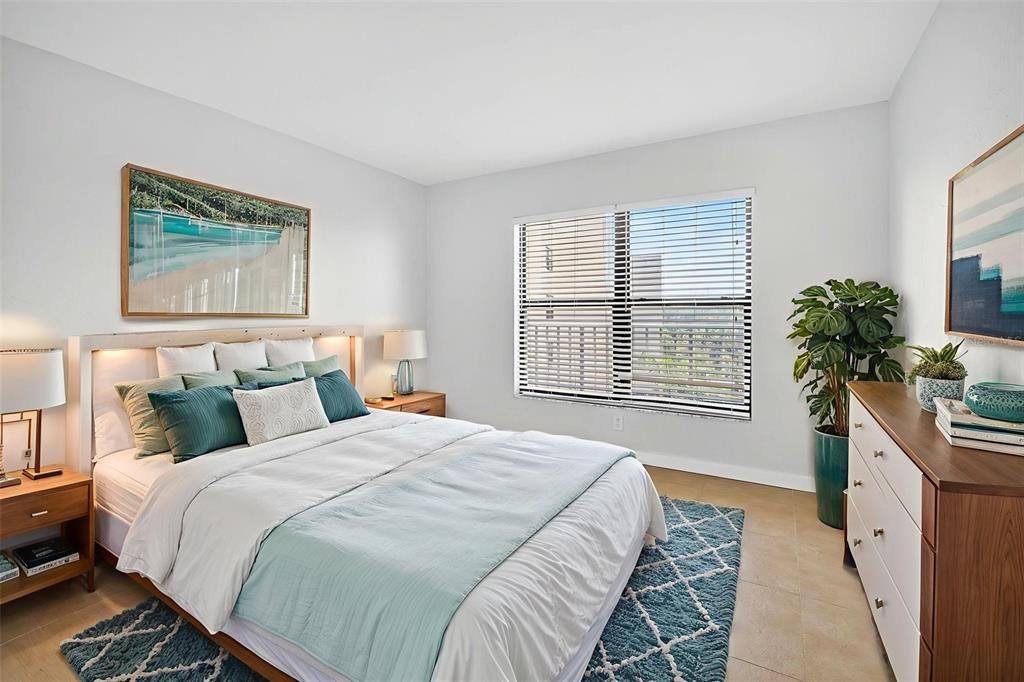 For Sale: $249,900 (2 beds, 2 baths, 960 Square Feet)