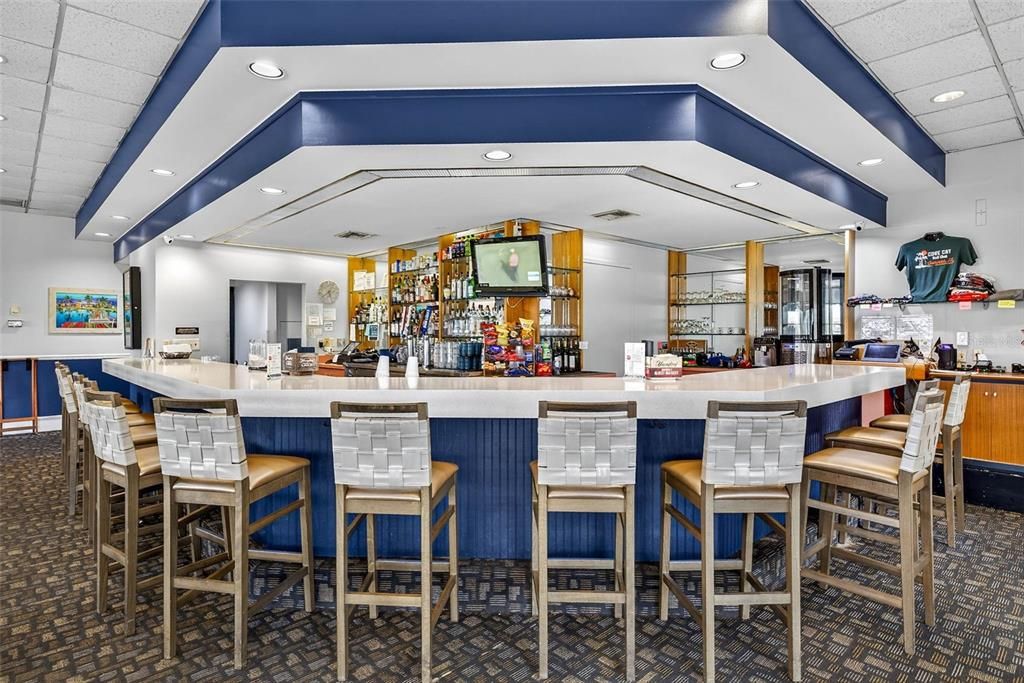 For Sale: $249,900 (2 beds, 2 baths, 960 Square Feet)