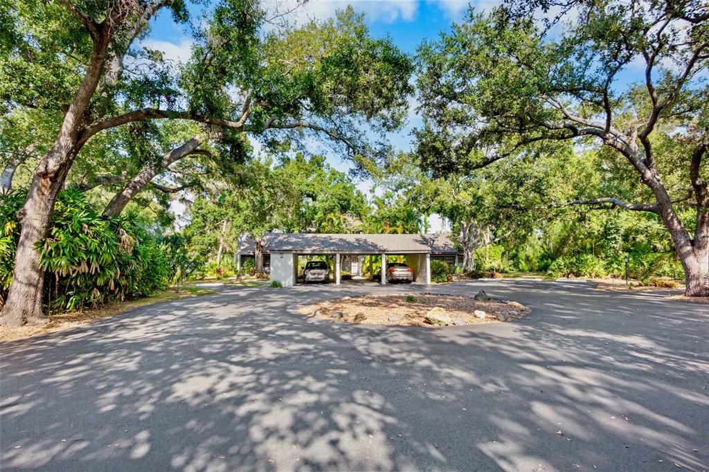 На продажу: $320,000 (2 спален, 2 ванн, 1432 Квадратных фут)