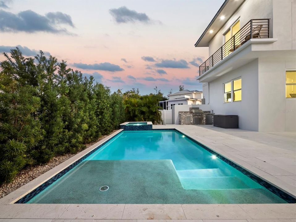 En Venta: $2,799,000 (4 camas, 4 baños, 2848 Pies cuadrados)