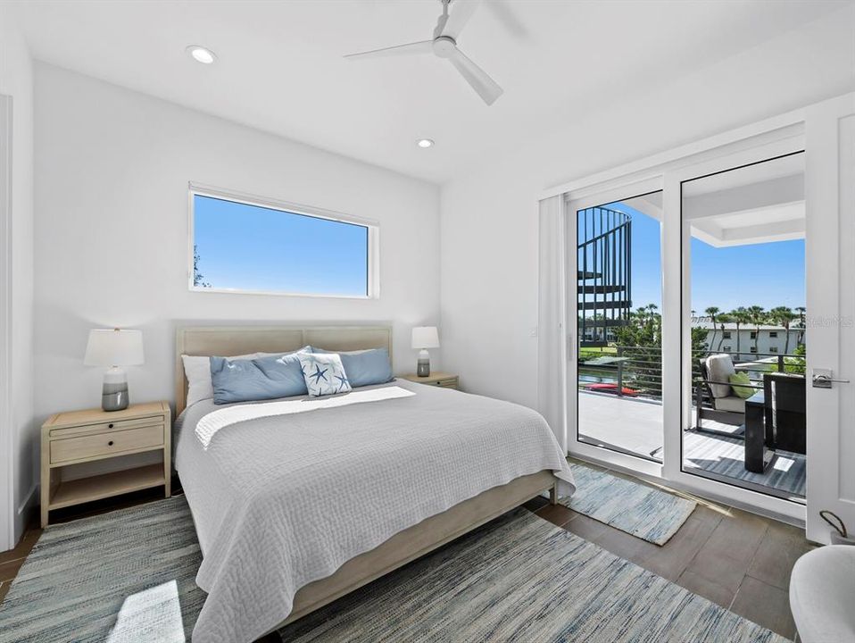 En Venta: $2,799,000 (4 camas, 4 baños, 2848 Pies cuadrados)