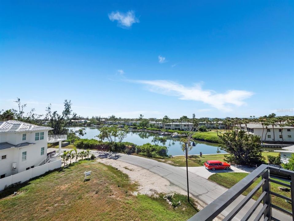 En Venta: $2,799,000 (4 camas, 4 baños, 2848 Pies cuadrados)