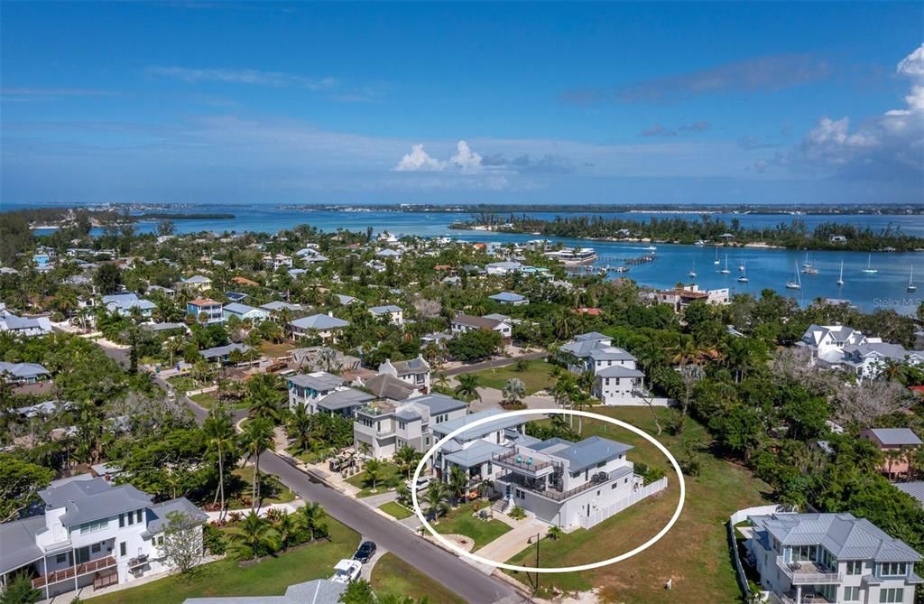 En Venta: $2,799,000 (4 camas, 4 baños, 2848 Pies cuadrados)