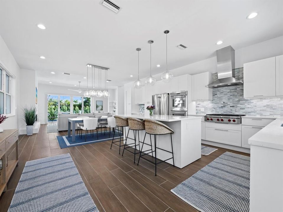 En Venta: $2,799,000 (4 camas, 4 baños, 2848 Pies cuadrados)