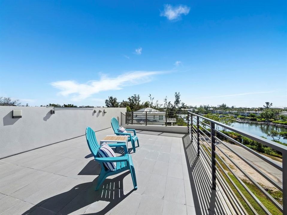 En Venta: $2,799,000 (4 camas, 4 baños, 2848 Pies cuadrados)