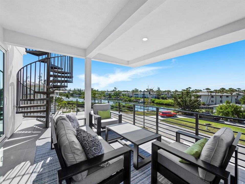 En Venta: $2,799,000 (4 camas, 4 baños, 2848 Pies cuadrados)