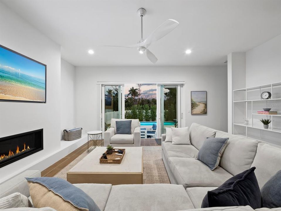 En Venta: $2,799,000 (4 camas, 4 baños, 2848 Pies cuadrados)