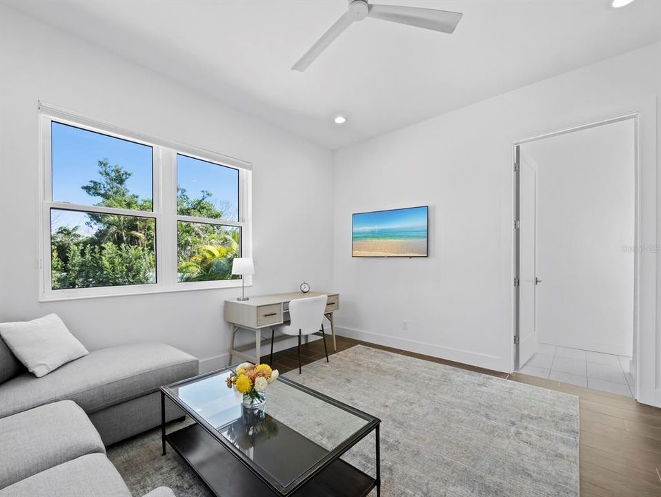 En Venta: $2,799,000 (4 camas, 4 baños, 2848 Pies cuadrados)