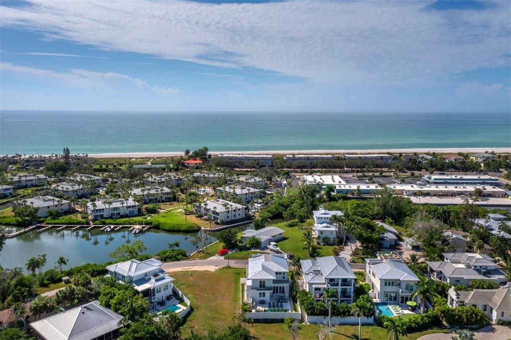 En Venta: $2,799,000 (4 camas, 4 baños, 2848 Pies cuadrados)